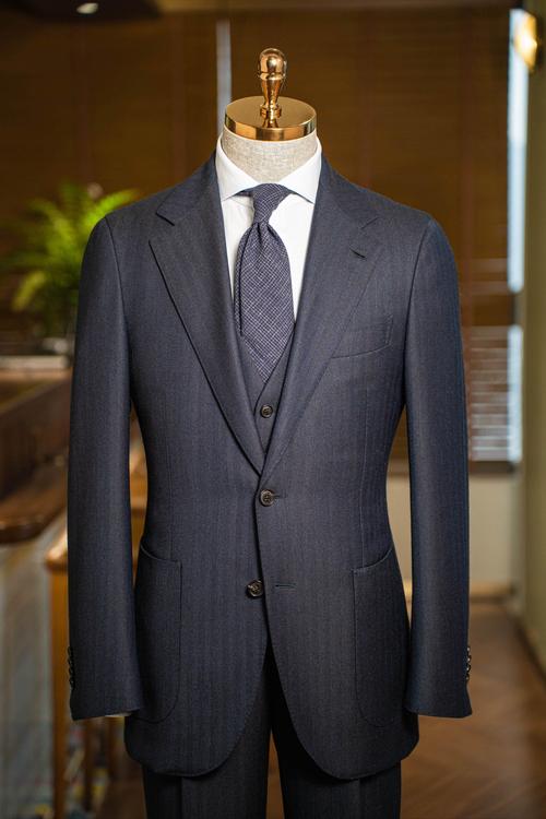 西装休闲马甲怎么搭配好看图片欣赏