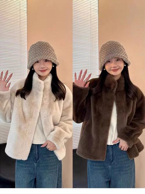 短貂皮外套怎么搭配衣服好看吗