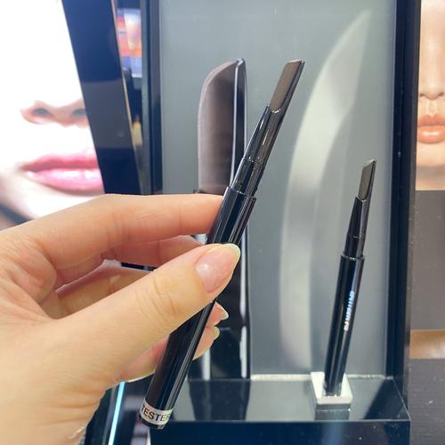 植村秀眉笔最新