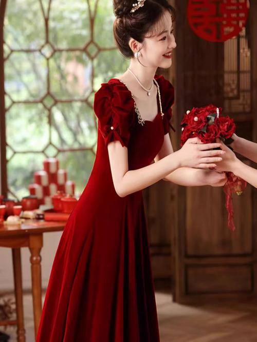 矮个子结婚怎么搭配衣服图片欣赏