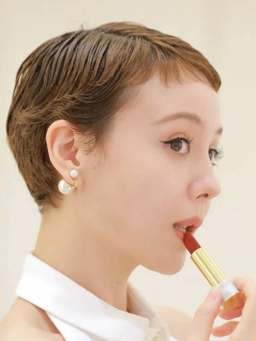 超短发怎么搭配头饰