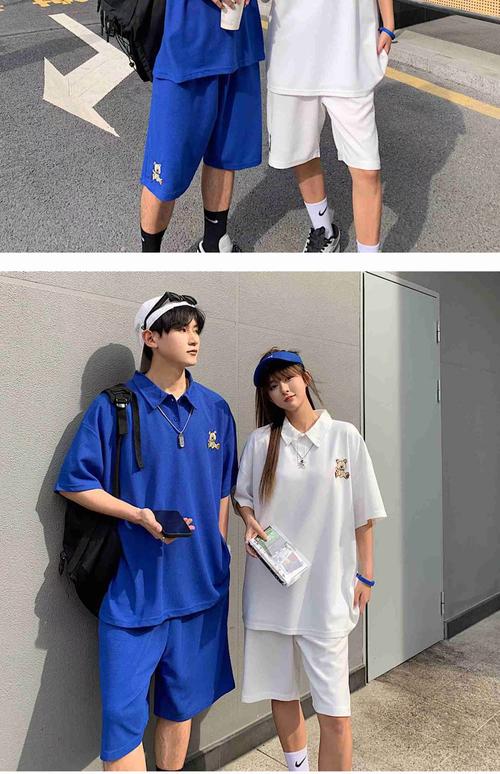 蓝色polo衫配什么裤子