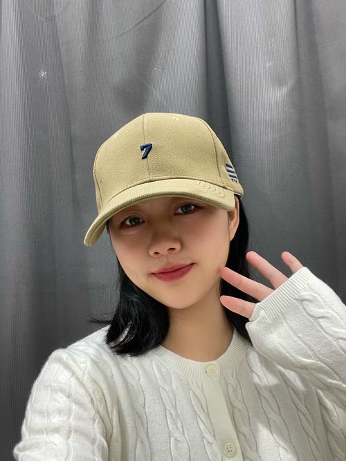 脸长适合戴什么帽子