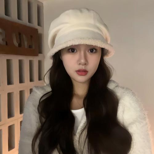 脸长适合戴什么帽子