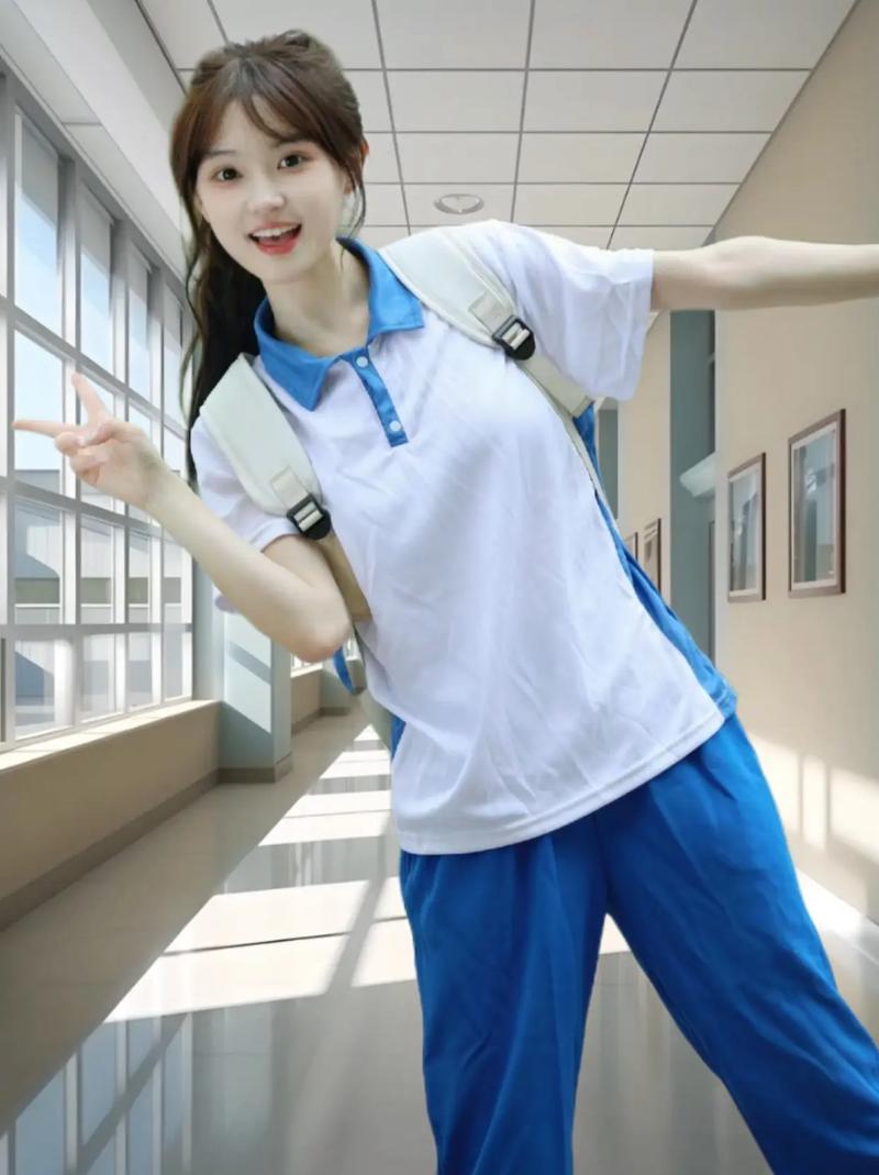 穿校服配什么发型