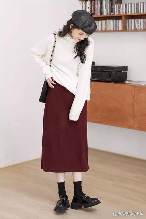 肤色暗沉穿什么颜色