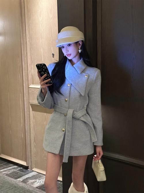 收腰毛呢怎么搭配图片