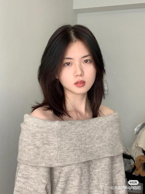 脖子粗适合什么发型