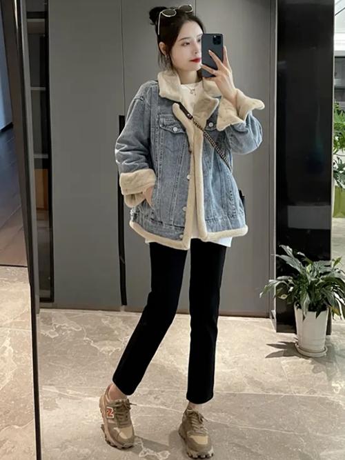牛仔外套怎么搭配冬天