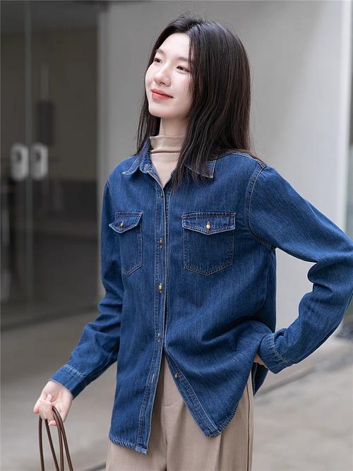 牛仔蓝牛仔衣怎么搭配