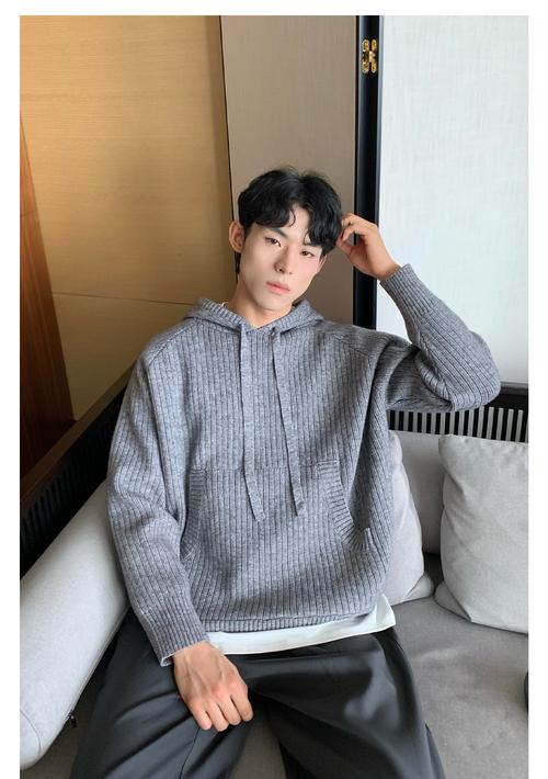 男式韩版毛衣外套怎么搭配