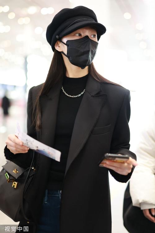 黑色贝雷帽怎么搭配好看