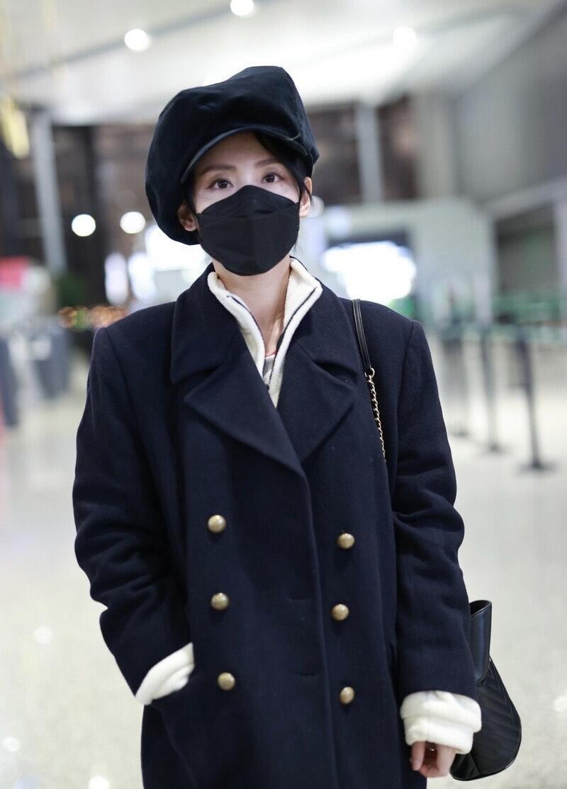 黑色贝雷帽怎么搭配好看