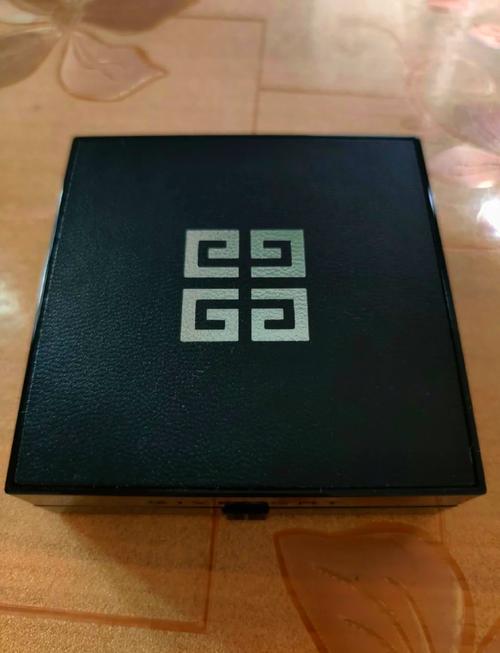 纪梵希最新粉饼