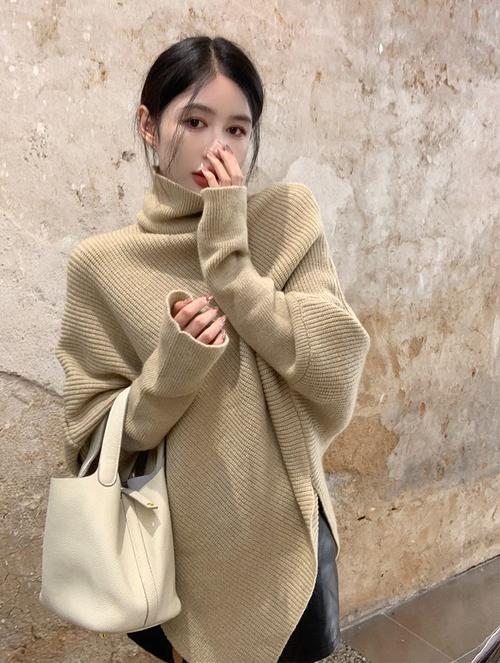 长蝙蝠衫怎么搭配什么裤子