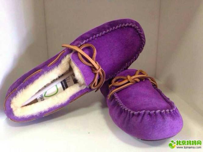 ugg紫色豆豆鞋怎么搭配图