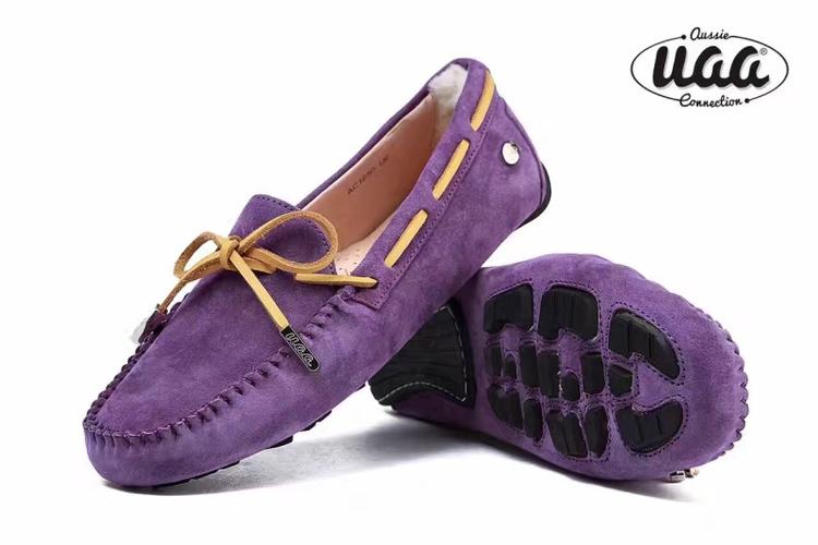 ugg紫色豆豆鞋怎么搭配