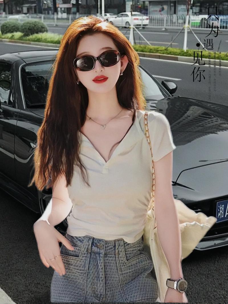 t恤外套怎么搭配