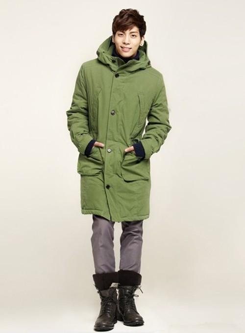 绿色大衣配什么鞋子