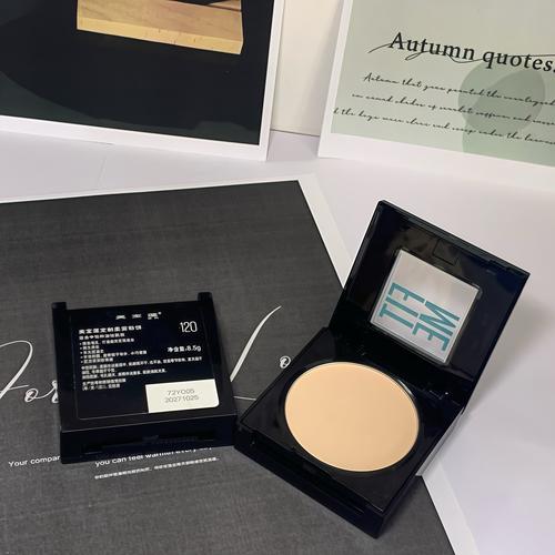 美宝莲最新粉饼