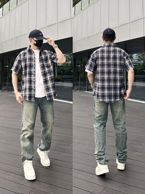 条纹棒球衫怎么搭配什么裤子好看