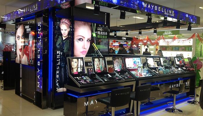 美宝莲最新柜台