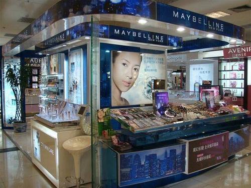 美宝莲最新柜台