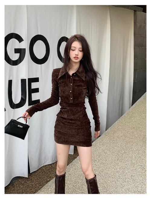 秋装连衣裙搭配什么鞋子