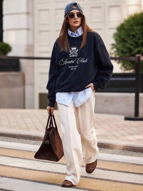 秋季穿卫衣怎么搭配