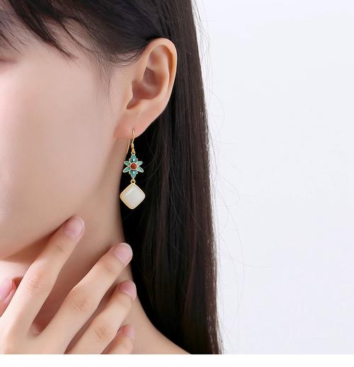 短发适合戴什么耳环