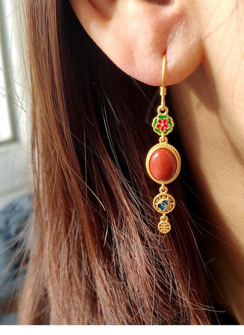 短发适合戴什么耳环