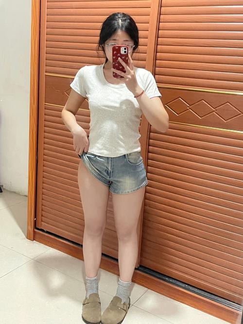 胖子穿短裤怎么搭配图片大全