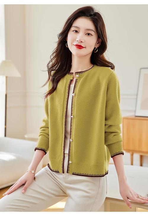 女装秋天外套怎么搭配衣服图片