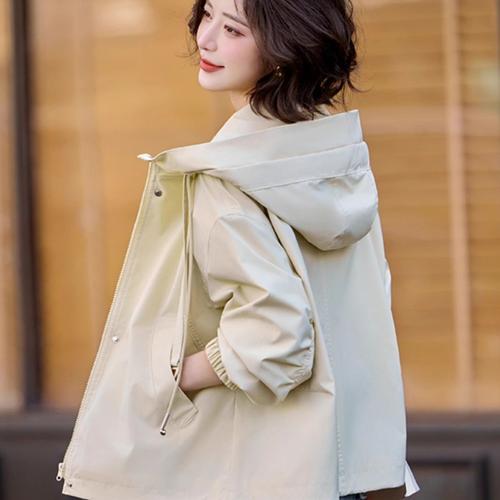 女士秋款上衣外套怎么搭配