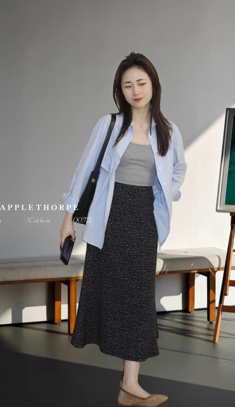 女款碎花衬衫怎么搭配