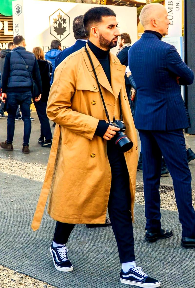 男修身风衣怎么搭配