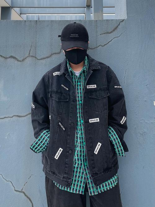 男格子外套怎么搭配什么裤子