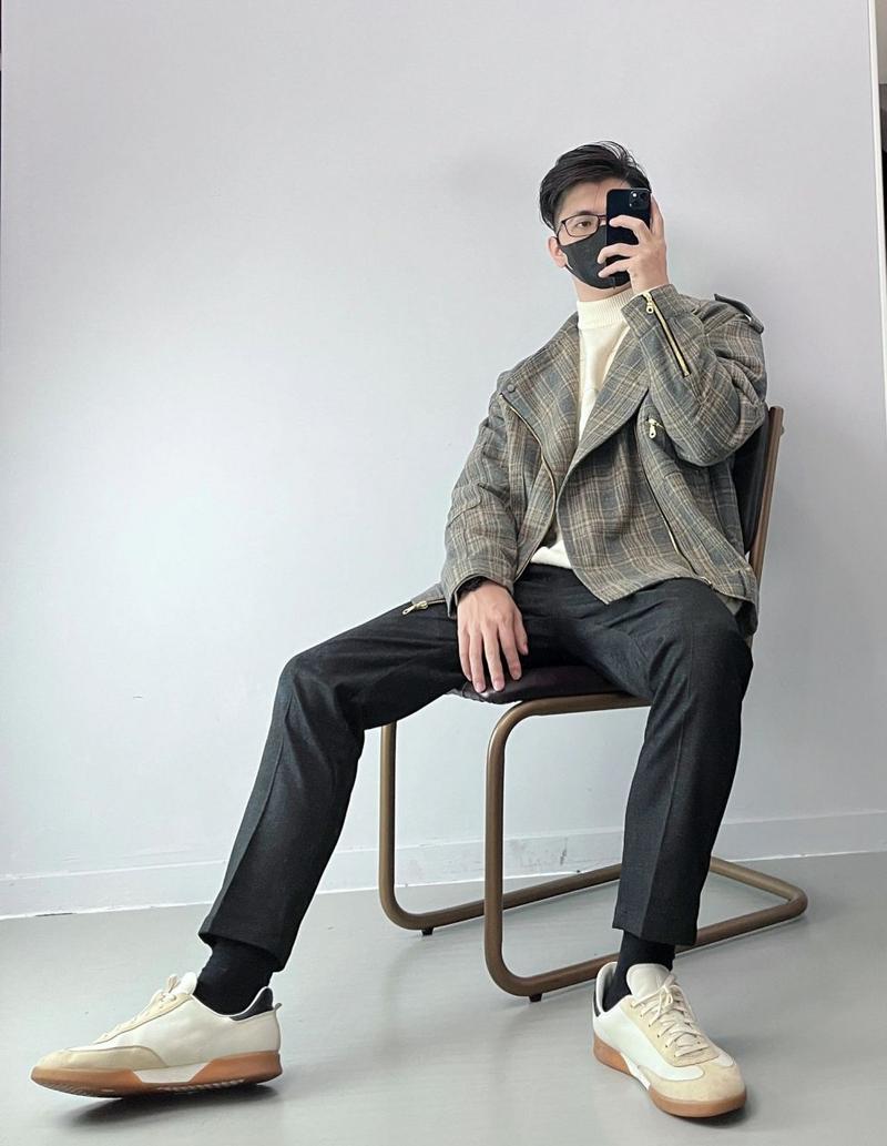 男格子外套怎么搭配