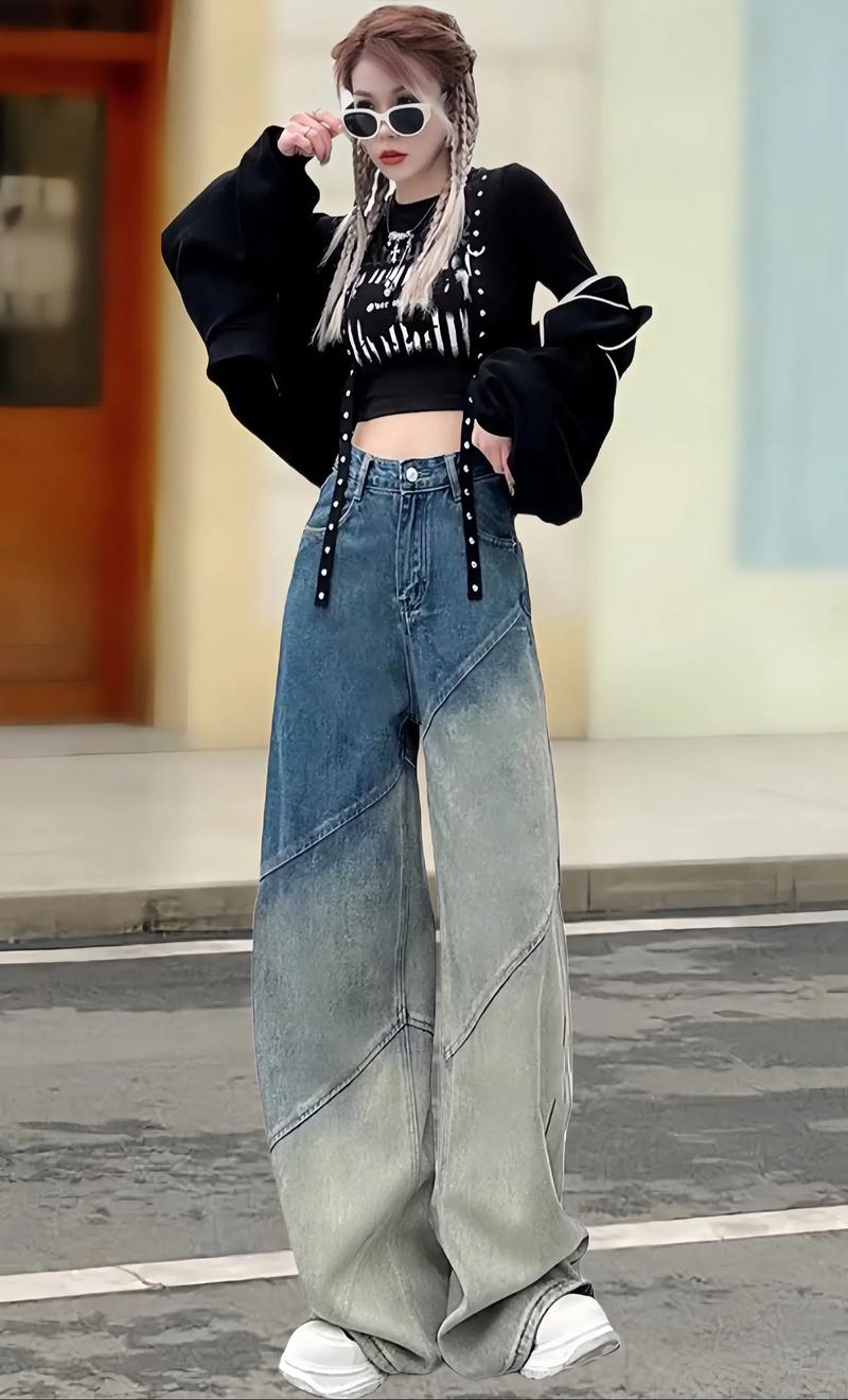 宽松牛仔裤配什么上衣