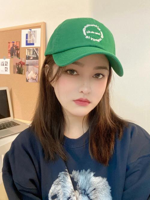 绿颜色帽子怎么搭配图片欣赏