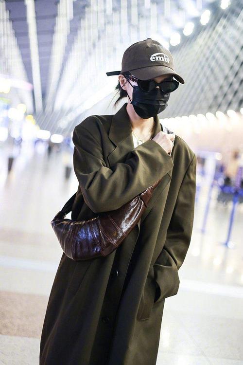 绿颜色帽子怎么搭配图片欣赏