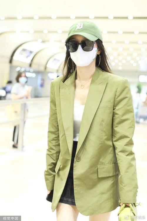 绿颜色帽子怎么搭配