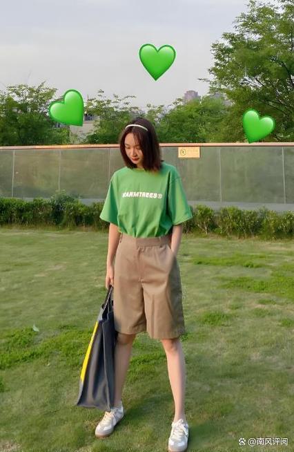 绿色短袖衣服怎么搭配