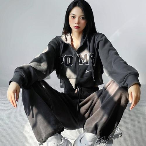 运动帽怎么搭配衣服