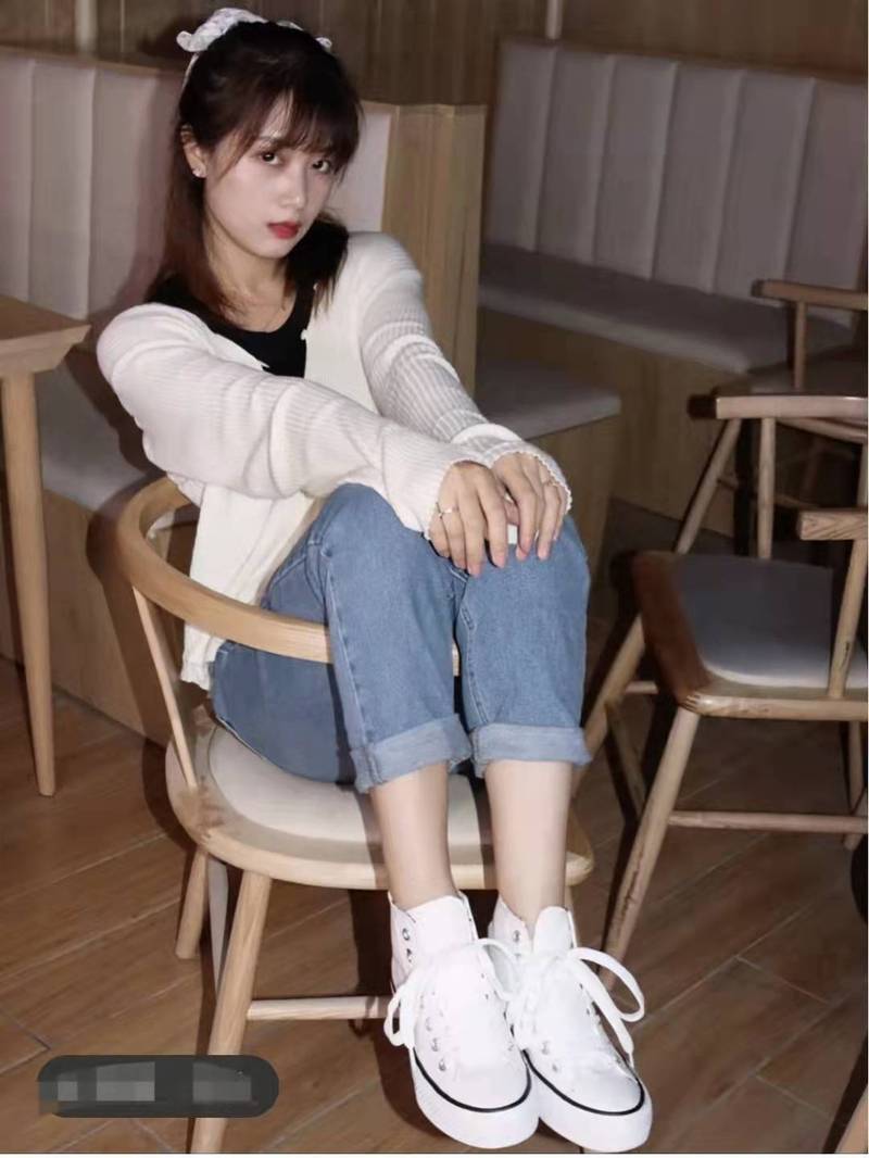 夏天白鞋怎么搭配衣服好看