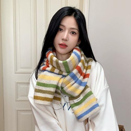 什么颜色的围巾百搭