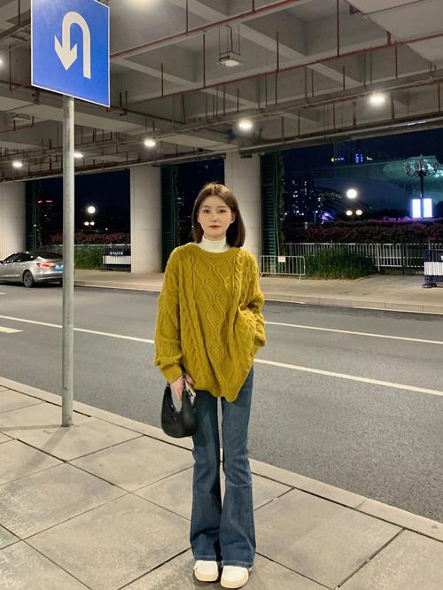 芥末黄搭配什么颜色