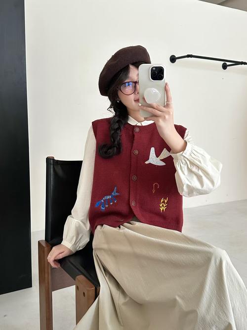 针织背心搭配什么外套