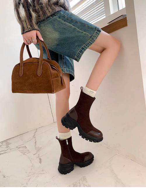 冬季粗跟短靴怎么搭配