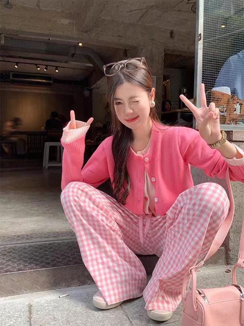 吊带冬天怎么搭配外套